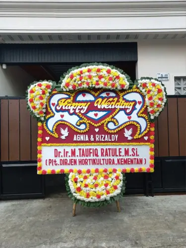 Papan Bunga Pernikahan coblong